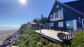 $1,575,000 - <strong>5945 Island Hwy, (PQ Qualicum North)</strong><br>Parksville/Qualicum British Columbia, V9K 2C9