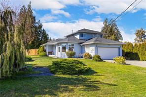 $859,900 - <strong>873 Mulholland Dr, (PQ Parksville)</strong><br>Parksville/Qualicum British Columbia, V9P 1Z5