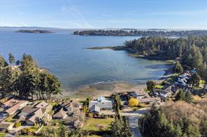 $2,375,000 - <strong>1695 Wall Beach Rd, (PQ Nanoose)</strong><br>Parksville/Qualicum British Columbia, V9P 9C5