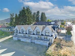$824,900 - <strong>340 2nd Ave, (Du Ladysmith)</strong><br>Duncan British Columbia, V9G 1T4