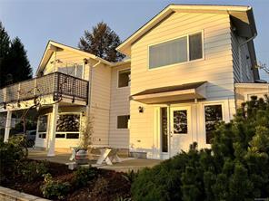 $888,800 - <strong>1146 2nd Ave, (Du Ladysmith)</strong><br>Duncan British Columbia, V0R 2E0