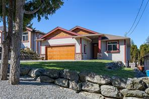 $924,900 - <strong>221 Calder Rd, (Na South Jingle Pot)</strong><br>Nanaimo British Columbia, V9T 3J6