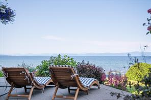 $1,825,000 - <strong>5525 Island Hwy, (PQ Qualicum North)</strong><br>Parksville/Qualicum British Columbia, V9K 2C8
