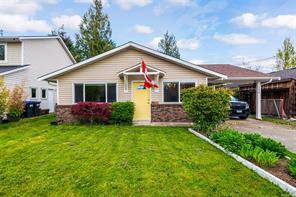 $799,000 - <strong>770 Phillips St, (PQ Parksville)</strong><br>Parksville/Qualicum British Columbia, V9P 1A7