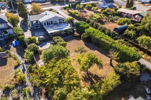 $925,000 - <strong>205 4th Ave Exten, (Du Ladysmith)</strong><br>Duncan British Columbia, V9G 1B8
