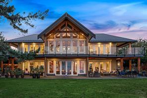 $3,690,000 - 1107 Kye Bay Rd<br>British Columbia, V9M 3T4