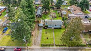 $990,000 - <strong>380 Hirst Ave, (PQ Parksville)</strong><br>Parksville/Qualicum British Columbia, V9P 1K4