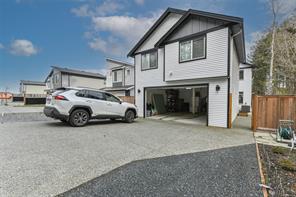 $989,000 - 929 Monga Rd<br>British Columbia, V9R 3T4