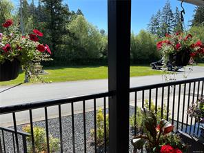 $429,000 - 5555 Grandview Rd<br>British Columbia, V9Y 8H5