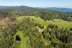 $2,800,000 - 2362 Kemp Lake Rd<br>British Columbia, V9Z 0R3