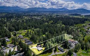 $750,000 - 6124 Lugrin Rd<br>British Columbia, V9Y 8K6