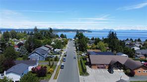 $575,000 - 223 Larwood Rd<br>British Columbia, V9W 1S3