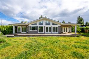 $1,450,000 - 7631 Tozer Rd<br>British Columbia, V0R 1W0