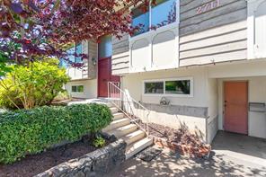 $699,900 - 2711 Country Club Dr<br>British Columbia, V9T 1R1