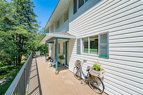 $379,900 - 3470 Hillside Ave<br>British Columbia, V9T 2Y8