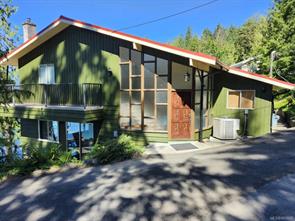 $1,975,000 - 8668 Stirling Arm Dr<br>British Columbia, V9Y 9E2