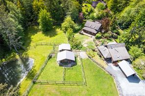 $1,848,000 - 1560 Winchester Rd<br>British Columbia, V9K 1Y2