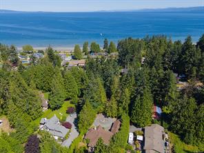 $899,000 - 2526 Island Hwy<br>British Columbia, V9K 1B5