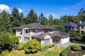 $1,299,000 - 5358 Bayshore Dr<br>British Columbia, V9V 1R4