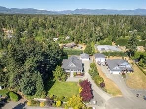 $1,695,000 - 11 Little Bear Way<br>British Columbia, V0R 2V0