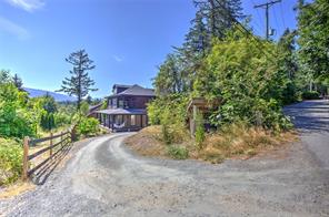 $1,099,900 - 4504 Bench Rd<br>British Columbia, V8L 6M6