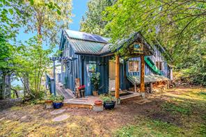 $728,000 - 2308 South Lake Rd<br>British Columbia, V9K 2L7