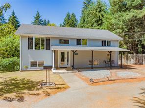 $999,900 - 5675 Metral Dr<br>British Columbia, V9T 2L4