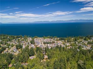 $1,290,000 - 5650 Alder Way<br>British Columbia, V9T 5N4