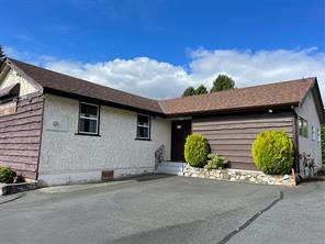 $699,000 - 2875 Elk St<br>British Columbia, V9S 3X1