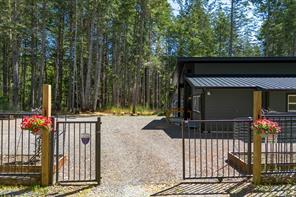 $1,199,000 - 1802 Stalker Rd<br>British Columbia, V0R 1X7