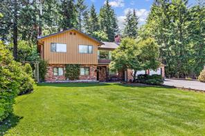 $1,020,000 - 2037 Dzini Rd<br>British Columbia, V9J 1H1