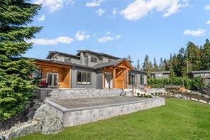 $1,875,000 - 7337 Lakefront Pl<br>British Columbia, V0R 2G1