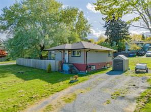 $734,900 - 626 Haliburton St<br>British Columbia, V9R 4W5