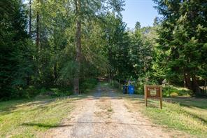 $1,100,000 - 6640 MCLEAN Rd<br>British Columbia, V0R 2G0