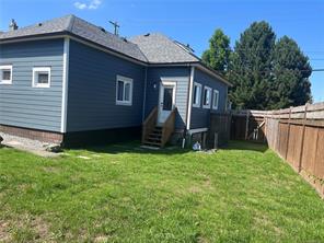 $674,000 - 917 Comox Rd<br>British Columbia, V9R 3J7