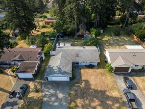 $790,000 - 2035 Noel Ave<br>British Columbia, V9M 1Z1