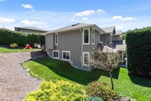 $999,999 - 4960 Hartwig Cres<br>British Columbia, V9V 1T9