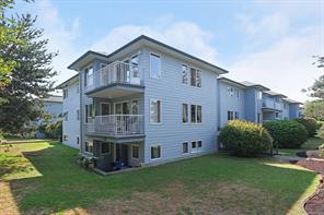 $449,000 - 698 Aspen Rd<br>British Columbia, V9M 3S9