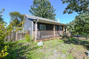 $624,900 - 2084 Bolt Ave<br>British Columbia, V9M 1Z8