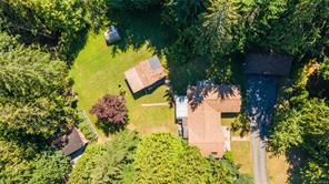 $1,100,000 - 3826 CHARLTON Dr<br>British Columbia, V9K 1Z3