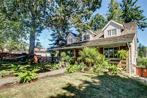 $794,999 - 1514 Wilson Rd<br>British Columbia, V9R 6R3