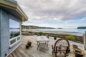 $1,595,000 - 1300 Seaview Pl<br>British Columbia, V9S 5K9