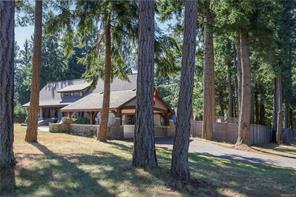 $2,270,000 - 205 Mulholland Dr<br>British Columbia, V9M 3W5