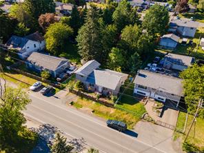 $629,000 - 510 Sixth St<br>British Columbia, V9R 1J6