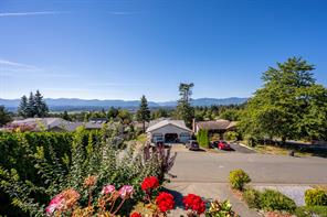 $825,000 - 222 Stafford Ave<br>British Columbia, V9N 6Z3