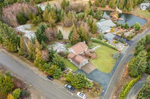 $999,900 - 1678 Meadowood Way<br>British Columbia, V9K 2S3