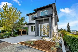 $994,700 - 22 Acacia Ave<br>British Columbia, V9R 3L4