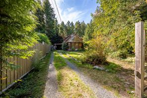 $1,099,000 - 6300 Anderson Dr<br>British Columbia, V0R 1Z0