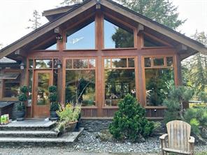 $5,100,000 - 3744 Gibbins Rd<br>British Columbia, V9L 6E8