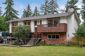 $885,500 - 990 Loralee Rd<br>British Columbia, V8H 0G9